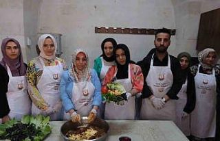 Şanlıurfa’da yöresel yemeklerin yeni nesillere...