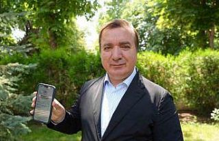 Şehri gençlerle birlikte yönetiyor!