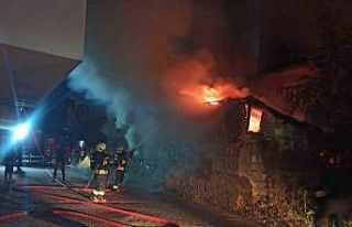 Seydişehir’de metruk depoda yangın