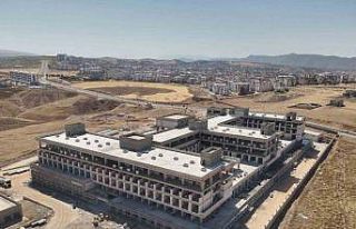 Siirt’te 400 yataklı yeni hastane inşaatı incelendi