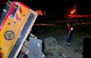 Siirt’te vinç devrildi 1 kişi yaralandı