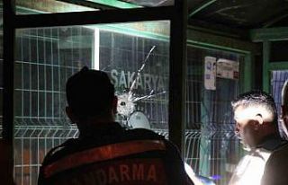 Silahlı kavga sonrası bir aracı gasp ederek kaçmıştı,...