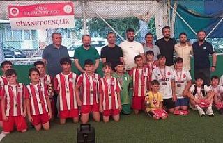 Simav’da Yaz Kur’an Kursları arası futbol turnuvası