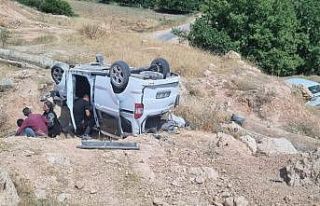 Şırnak’ta hafif ticari araç devrildi: 7 yaralı