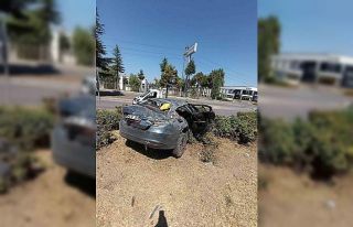 Takla atan araçtaki 9 yaşındaki çocuk hayatını...