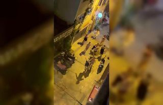 Taksim’de bir kişi 8 transın saldırısına uğradı:...