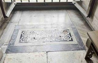 Tarihi Süleymaniye Camii’nde hırsızlık: Mozaik...