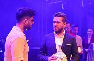 Tavas Zeybek Festivalinde Reynmen unutulmaz gece yaşattı