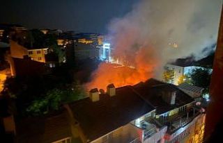 Tavşanlı’da kuaför dükkanında yangın