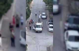 Tele takılarak mahsur kalan güvercini böyle kurtardılar