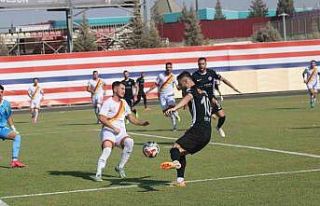 TFF 2. Lig: Kahramanmaraş İstiklal Spor: 2 - Yeni...