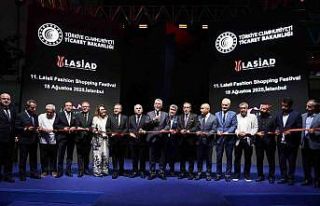 Ticaret Bakanı Bolat: "Yıl sonunda ihracatta...