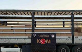 Tırda 4 milyon 300 bin adet bandrolsüz boş makaron...