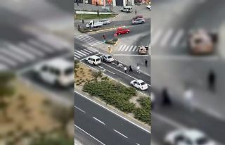 Trafikteki tartışma kameralara yansıdı