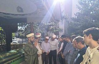 Turgut Güzel dualarla uğurlandı