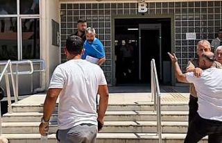 Uyuşturucudan tutuklanan şahsın abisi ateş püskürdü