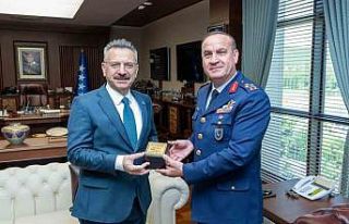 Vali Aksoy, Hava Korgeneral Rafet Dalkıran’a iade-i...