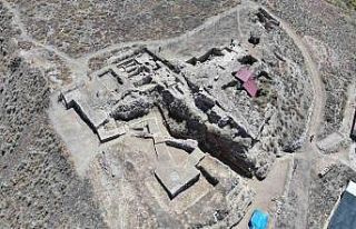 Vali Çelik’ten Kınık Höyük ve Porsuk-Zeyve...