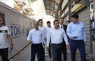 Vali Masatlı, Tarihi Uzun Çarşı’daki çalışmaları...