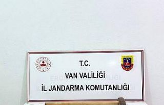 Van’da kaçak kazı yapan 3 kişi yakalandı