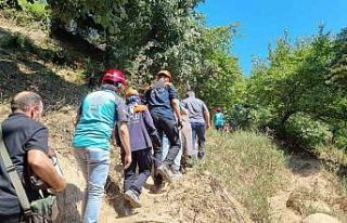 Yaşadığı dağlık alanda rahatsızlanan yaşlı...