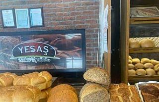 Yenişehir’de domatesli ekmek üretildi