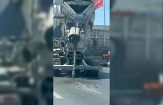 Yola beton dökerek ilerleyen mikser kamerada