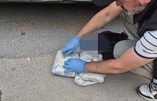 Yolcu otobüsünün bagajında 1 kilo uyuşturucu...