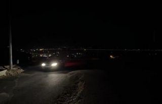 Yüksekova’da aydınlatma sorunu: "Direkler...