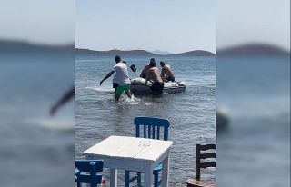 Yürüyerek gidilen adada can pazarı