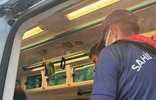 Yüzerken yaralanan vatandaşa tıbbi tahliye gerçekleştirildi