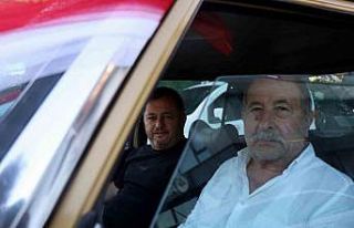 42 yıl önceki gelin arabasıyla düğün gününe...