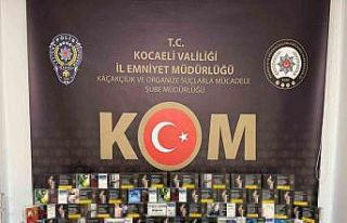 6 bin 720 dal içi tütünle doldurulmuş makaron...