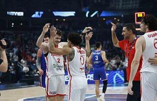 A Milli Erkek Basketbol Takımı grubu namağlup lider...