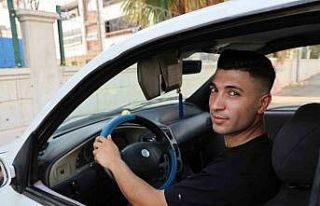 Adana’dan renkli görüntüler: Otomobilini balon...