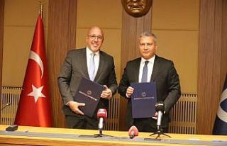 Anadolu Üniversitesi 4 bin 333 çalışanı için...