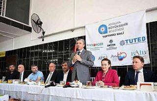 Antalya Toptancı Hali’nde çalışma saatlerinde...