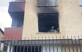 Ataşehir’de 5 katlı binada çıkan yangın paniğe...