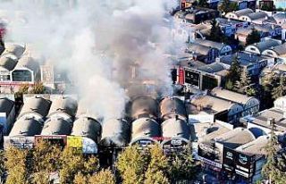 Bağcılar İSTOÇ’ta yangın: 17 işyeri hasar...