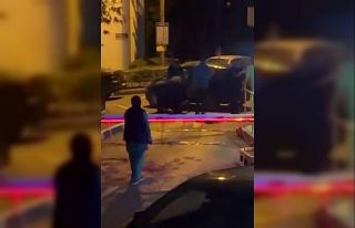 Başakşehir’de alkollü şahıs polis ekiplerine...