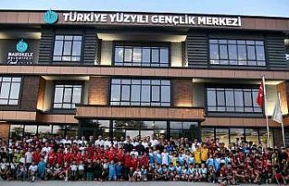 Başiskele’de spor kulüplerine malzeme desteği