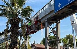 Başkan Kaya talep etti, atıl üst geçit kaldırılıyor