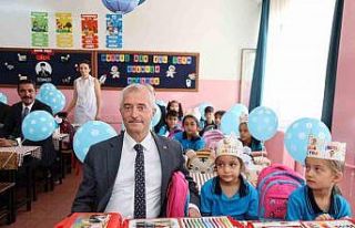 Başkan Tahmazoğlu’ndan öğrencilere 881 bin adet...