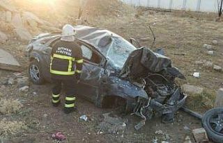 Batman’da takla atan otomobilde 2 kişi yaralandı