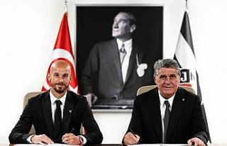 Beşiktaş, Vaclav Cerny ile sözleşme imzaladı