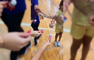 Bilecik’te badminton kursu renkli anahtarlıklarla...