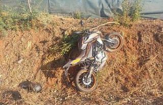 Bilecik’te seyir halindeki motosiklet devrildi;...