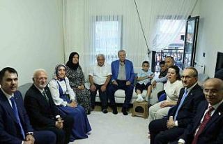 Cumhurbaşkanı Erdoğan, Malatya’da depremzede...