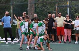 Denizli’de sporcular aileleriyle yarıştı