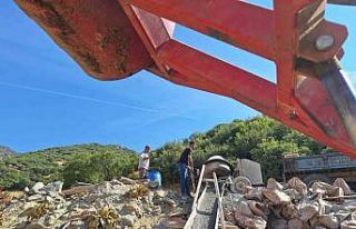 Devletten beklemediler, imeceyle çözdüler